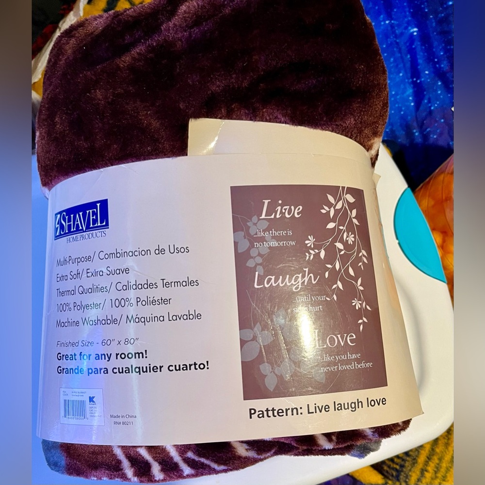 Live laugh love blanket